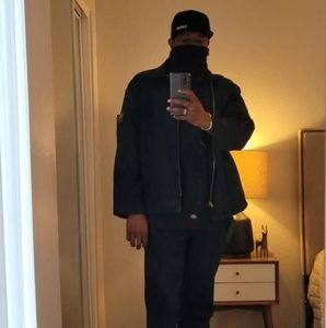 Meet your Posher, Issaka